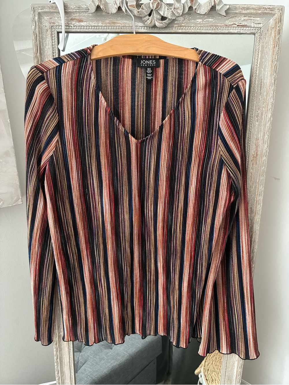 Jones New York Ribbed V-Neck Long Sleeve Top in Navy, Rust, Cream, Black